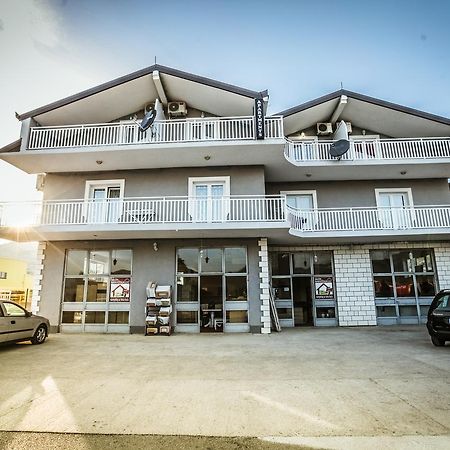 Hotel Ninkovic Trebinje Esterno foto